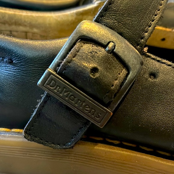 Black DR Martens Mary Janes with trademark yellow stitching size 7 - Picture 2 of 6